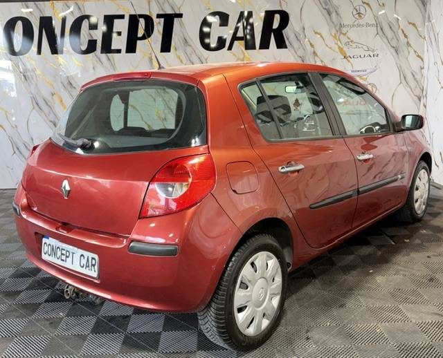 RENAULT CLIO  2005 - 142 024Kms - Distrib ok - Climatisation - Parfait Etat - Suivit RENAULT