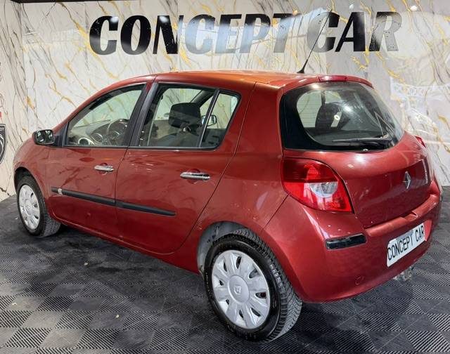 RENAULT CLIO  2005 - 142 024Kms - Distrib ok - Climatisation - Parfait Etat - Suivit RENAULT
