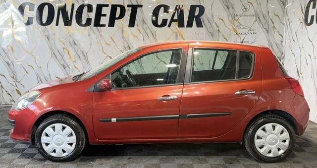 RENAULT CLIO  2005 - 142 024Kms - Distrib ok - Climatisation - Parfait Etat - Suivit RENAULT