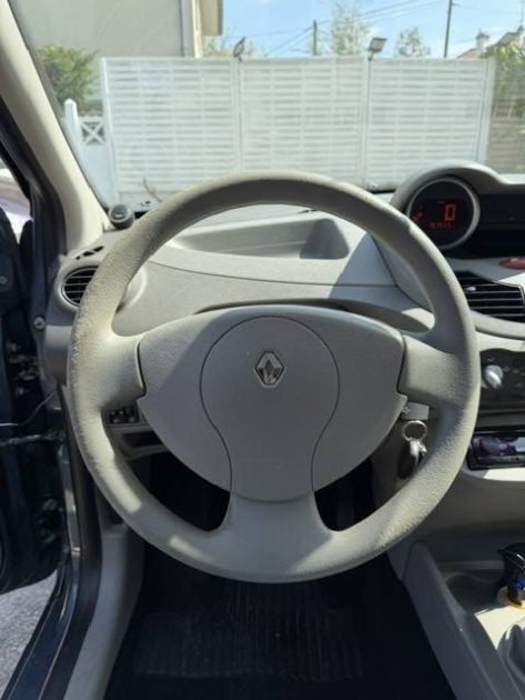 RENAULT TWINGO  2009 - 157 444Kms - Distrib ok - Climatisation - Parfait Etat 