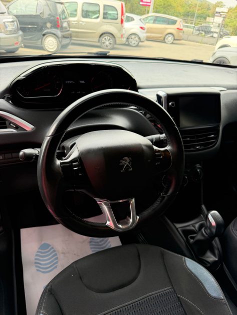 Peugeot 208 Style Essence 2014 – Garantie 12 mois – Échange reprise possible