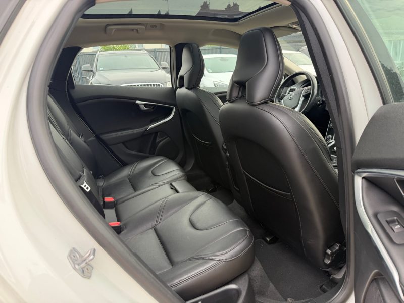 VOLVO V40 D2 120 BUSINESS GEARTRONIC 2018