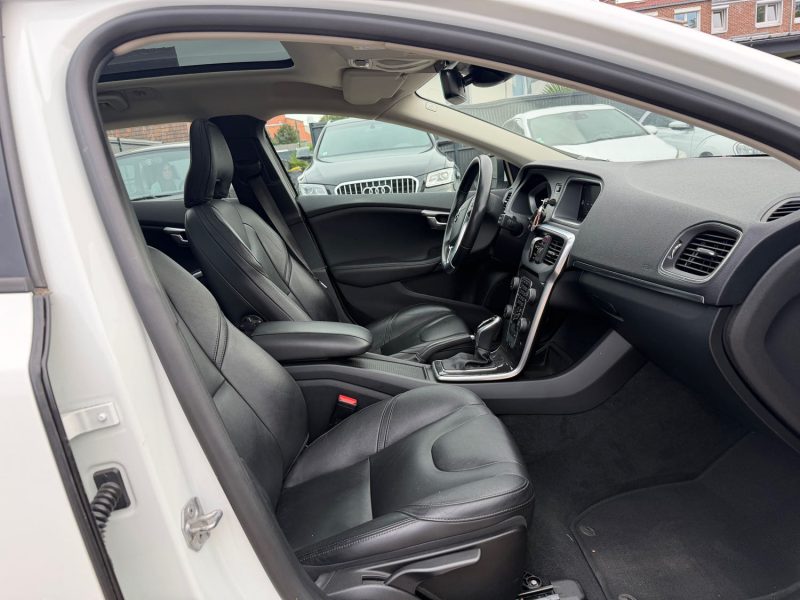 VOLVO V40 D2 120 BUSINESS GEARTRONIC 2018