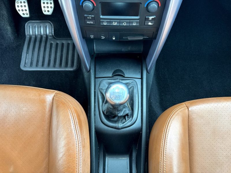 PEUGEOT 207 CC FELINE 1.6 VTI 16V GARANTIE 12 MOIS PIECES ET MAIN D'OEUVRE