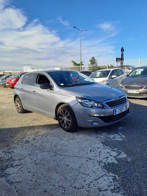 PEUGEOT 308 II 1.6 E-HDI 115 SENSATION 2015