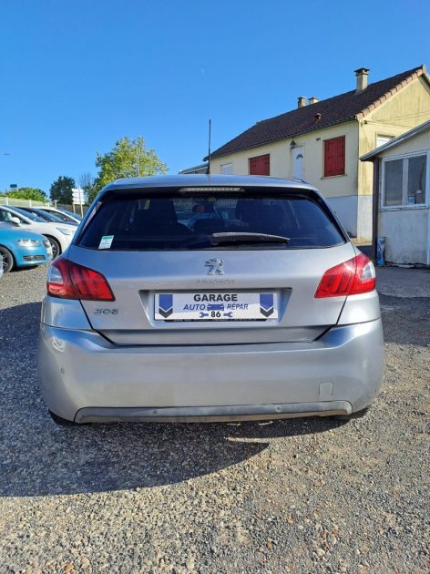 PEUGEOT 308 II 1.6 E-HDI 115 SENSATION 2015