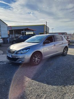 PEUGEOT 308 II 1.6 E-HDI 115 SENSATION 2015
