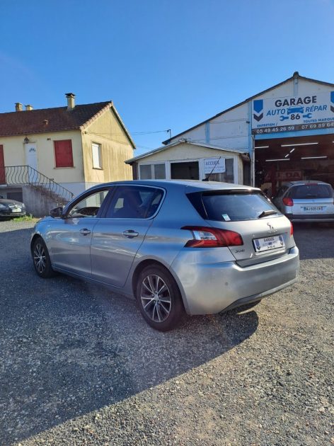PEUGEOT 308 II 1.6 E-HDI 115 SENSATION 2015