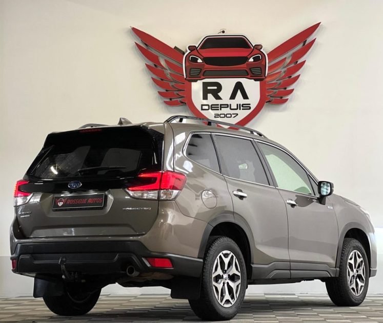 SUBARU  FORESTER 2.0IE E-BOXER 4X4/CARPLAY/ATTELAGE 1ER M