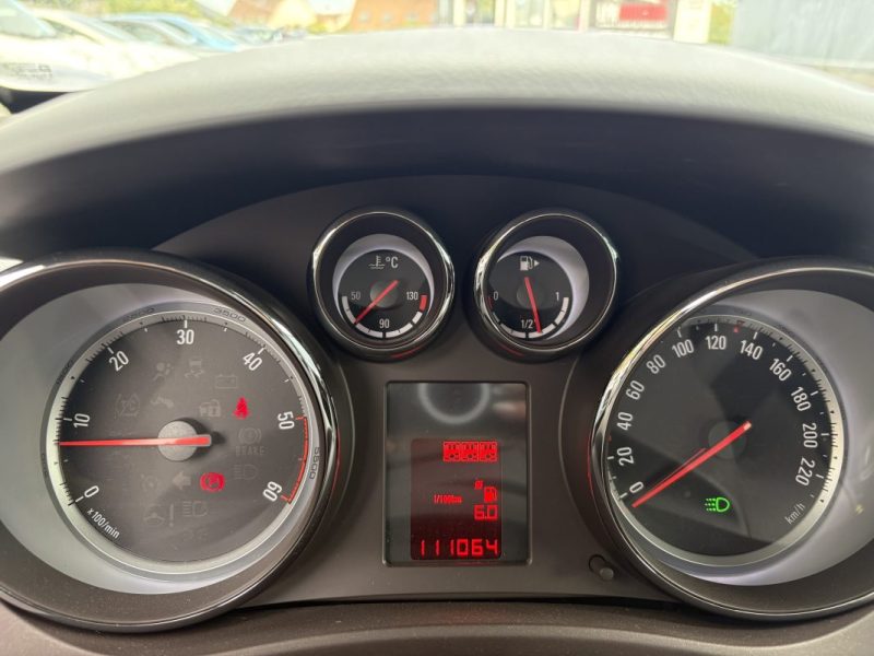 OPEL  MERIVA  COSMO 1.7 CDTI 130CV ET 7 CV FISCAUX  2012