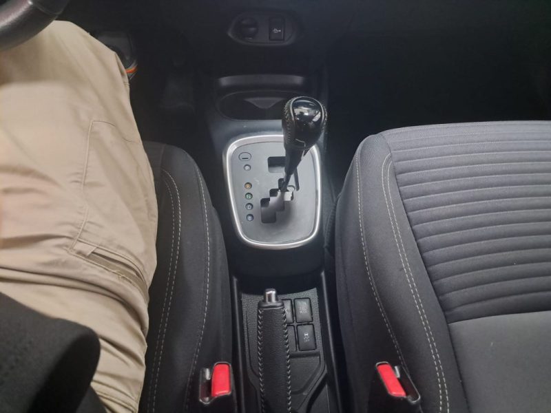 TOYOTA YARIS FRANCE 100cv HYBRIDE/1 ERE MAIN/TVA RECUPERABLE