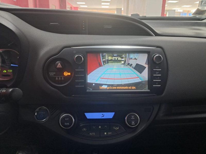 TOYOTA YARIS FRANCE 100cv HYBRIDE/1 ERE MAIN/TVA RECUPERABLE