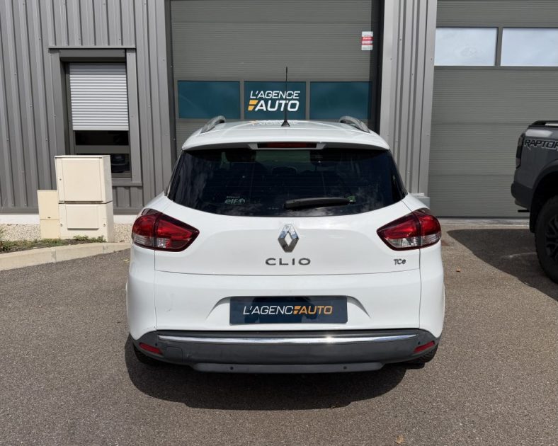 Renault CLIO IV ESTATE - ENTRETIEN COMPLET RENAULT - PNEUS NEUF MICHELIN