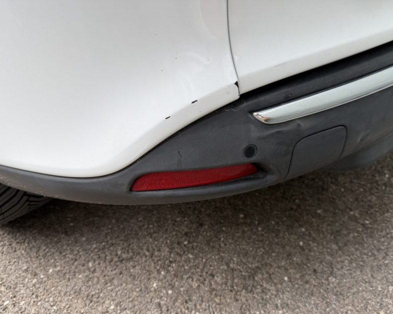 Renault CLIO IV ESTATE - ENTRETIEN COMPLET RENAULT - PNEUS NEUF MICHELIN