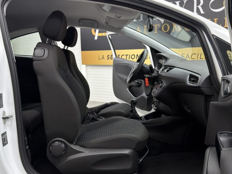 Opel Corsa V 1.2 70 - Essentia - 1ère Main