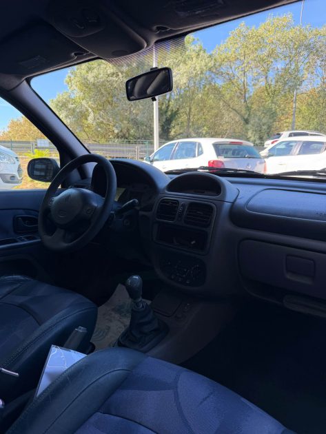 Renault Clio 2 Privilège Essence – CT OK – Échange reprise possible
