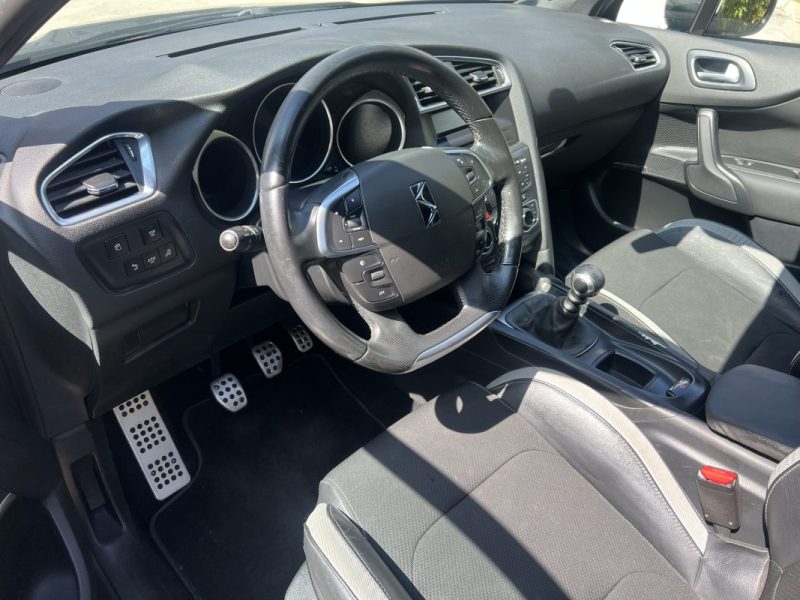 Citroen DS4 1.6l E-HDI So Chic 110ch - Garantie 6 mois
