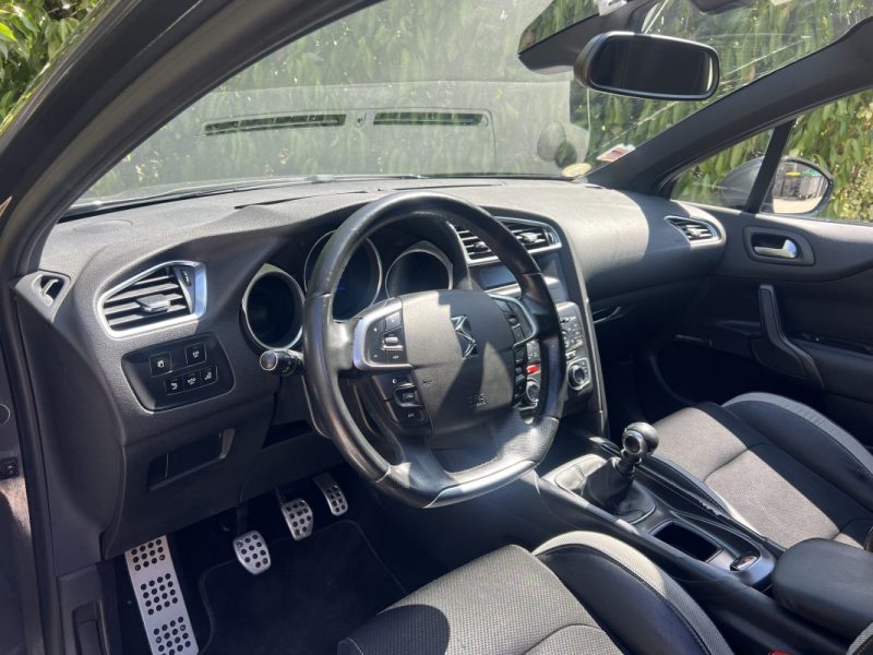 Citroen DS4 1.6l E-HDI So Chic 110ch - Garantie 6 mois
