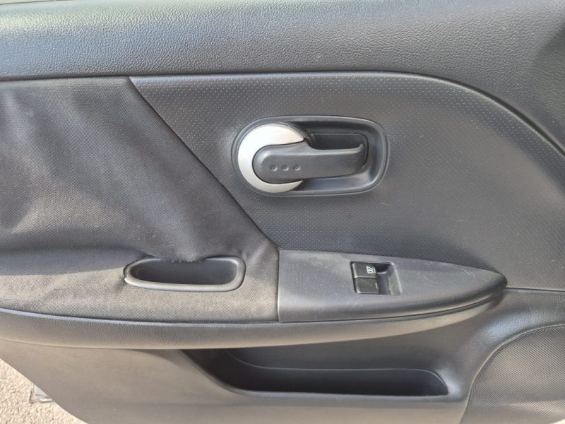 NISSAN NOTE 1.4 2011