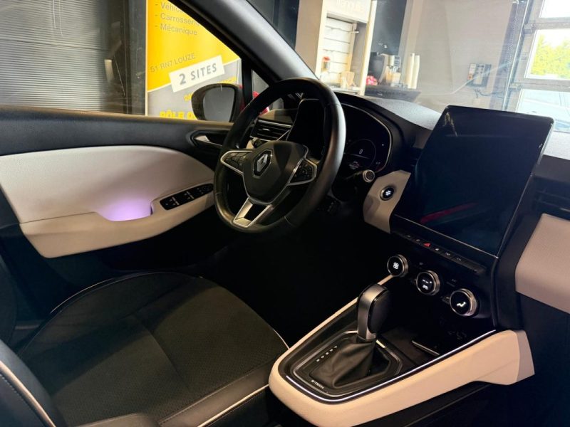 RENAULT CLIO V 1.6 E-TECH 140 INTENS PACK TECHNO BOSE / JANTES 17P / ANGLES MORTS 
