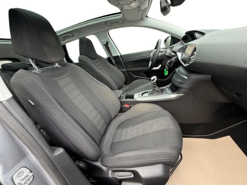 PEUGEOT 308 II SW 2.0 BlueHDI 150ch BusinessLine 2.Main