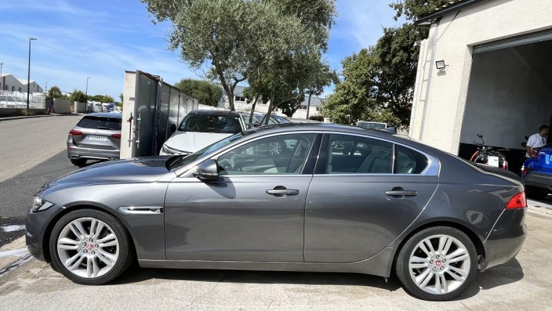 JAGUAR XE 2.0L D 180 PRESTIGE BA 2016