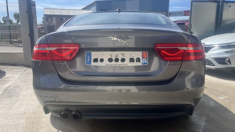 JAGUAR XE 2.0L D 180 PRESTIGE BA 2016