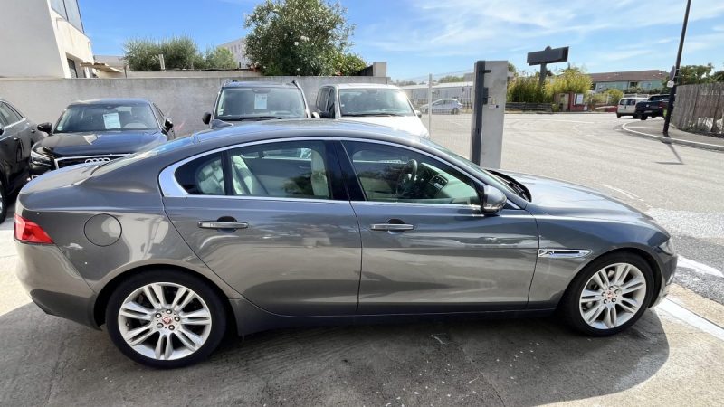 JAGUAR XE 2.0L D 180 PRESTIGE BA 2016