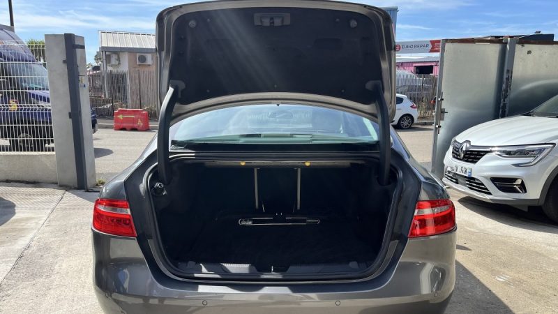JAGUAR XE 2.0L D 180 PRESTIGE BA 2016
