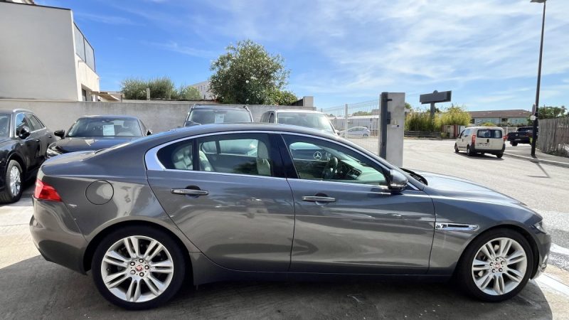 JAGUAR XE 2.0L D 180 PRESTIGE BA 2016