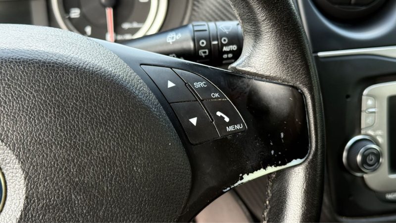 Alfa Romeo MiTo 0.9 TwinAir 105 Super - Clim - Gps - Révisée & Garantie 6 Mois
