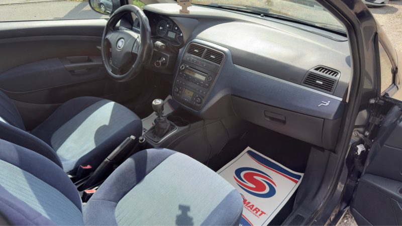 Fiat Punto Grande Punto 1.3 Multijet 90 Emotion - Clim - Toit ouvrant - Révisée & Garantie 6 Mois
