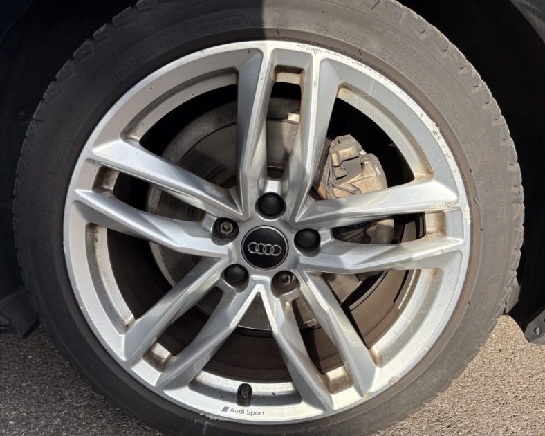 Audi A4 Break 40 TFSI 190 ch S Line S Tronic 2019 — 1ère main - 4 pneus neufs - CT vierge