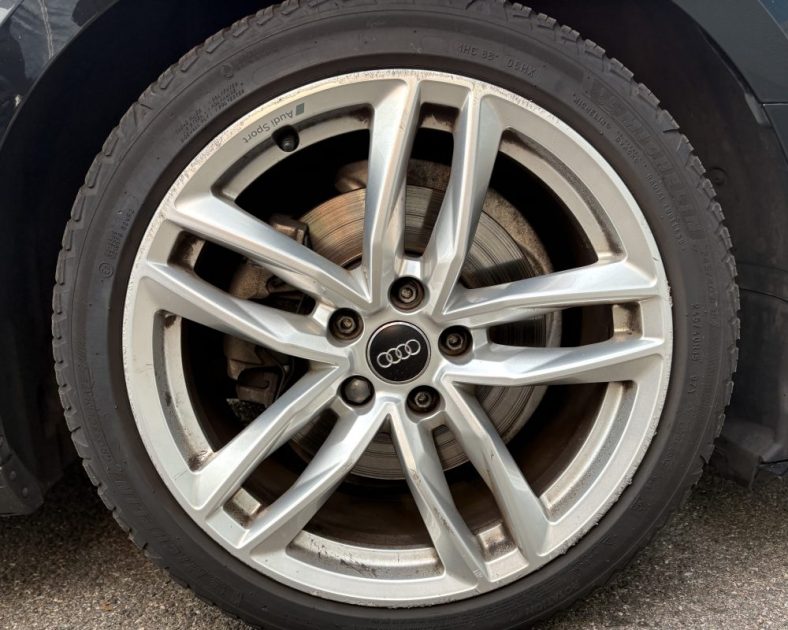 Audi A4 Break 40 TFSI 190 ch S Line S Tronic 2019 — 1ère main - 4 pneus neufs - CT vierge
