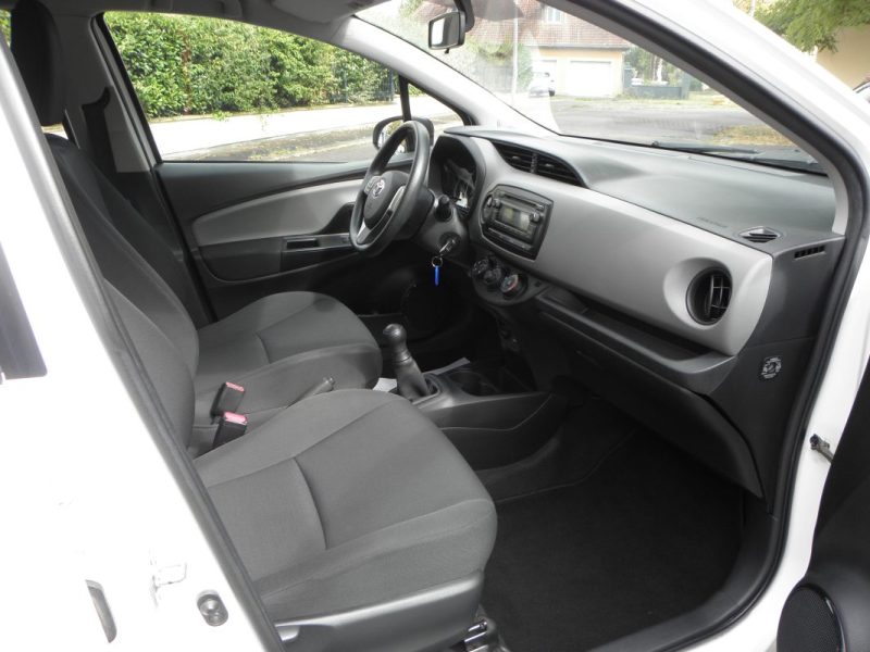 Toyota Yaris III 1.0 VVT-I 70ch Active • 2ème main • Entretien Toyota