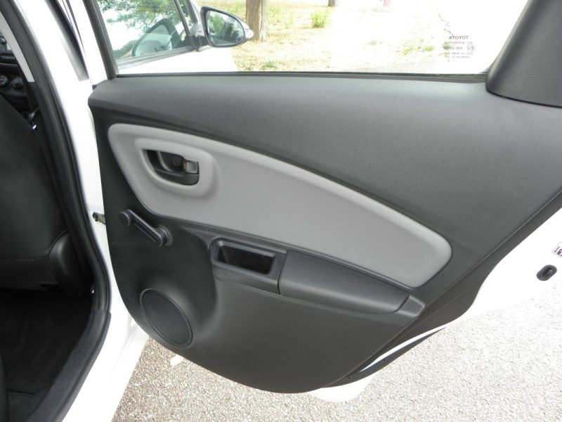 Toyota Yaris III 1.0 VVT-I 70ch Active • 2ème main • Entretien Toyota