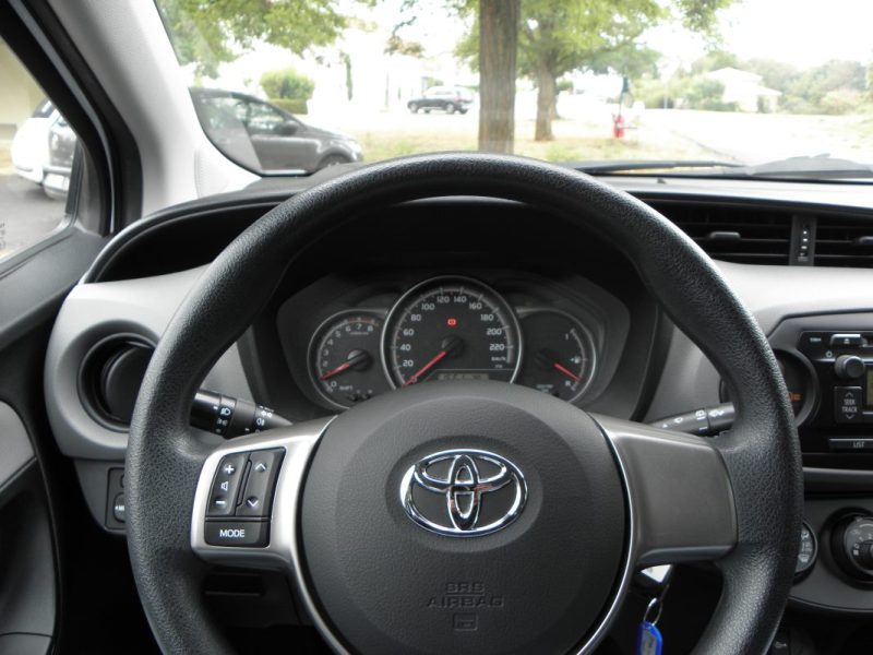 Toyota Yaris III 1.0 VVT-I 70ch Active • 2ème main • Entretien Toyota