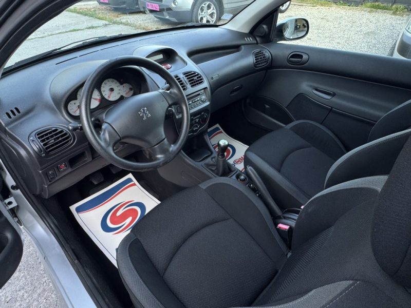 PEUGEOT 206 1.4 i 75Ch PACK X LINE 48000KM 1ER MAIN GARANTIE 6 MOIS 