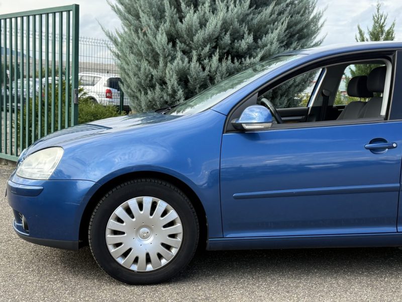 Volkswagen Golf V 1.6 102ch Confortline 5p Garantie 6 Mois