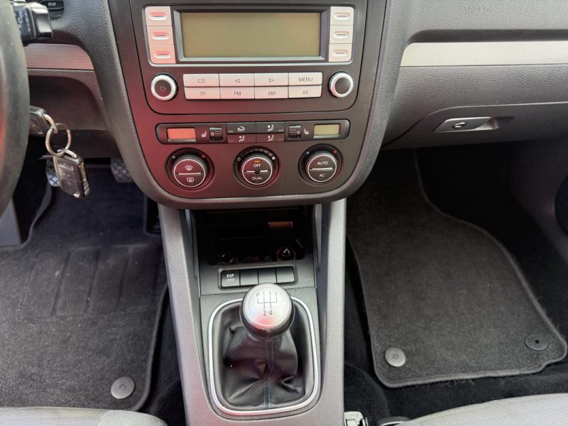 Volkswagen Golf V 1.6 102ch Confortline 5p Garantie 6 Mois