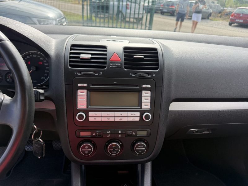 Volkswagen Golf V 1.6 102ch Confortline 5p Garantie 6 Mois