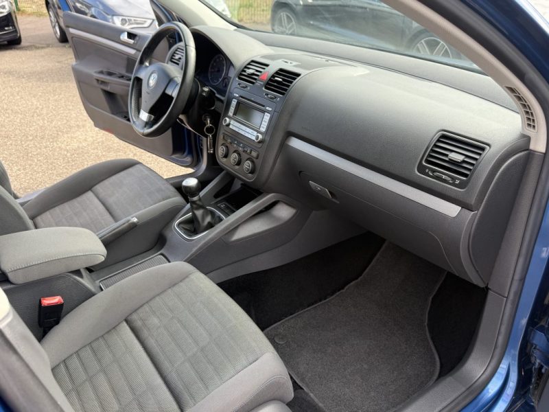 Volkswagen Golf V 1.6 102ch Confortline 5p Garantie 6 Mois