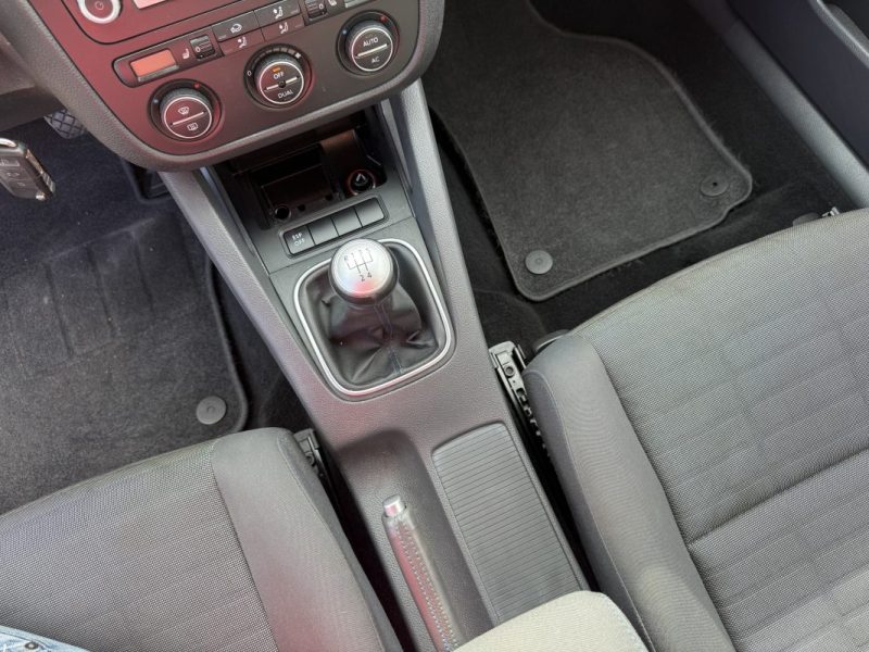 Volkswagen Golf V 1.6 102ch Confortline 5p Garantie 6 Mois