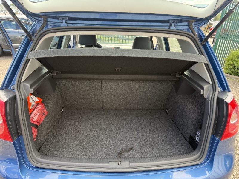 Volkswagen Golf V 1.6 102ch Confortline 5p Garantie 6 Mois