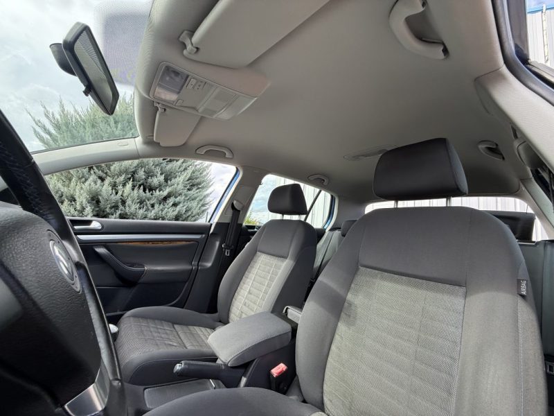 Volkswagen Golf V 1.6 102ch Confortline 5p Garantie 6 Mois