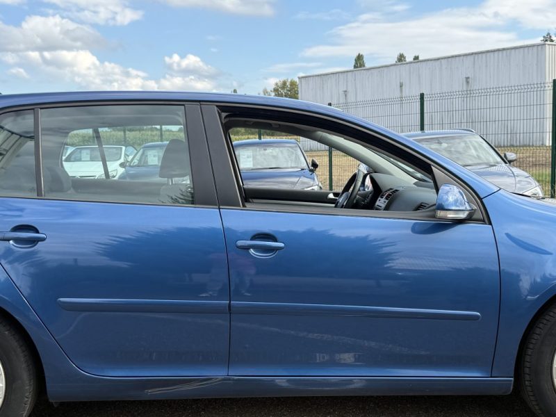 Volkswagen Golf V 1.6 102ch Confortline 5p Garantie 6 Mois