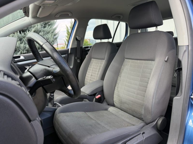 Volkswagen Golf V 1.6 102ch Confortline 5p Garantie 6 Mois