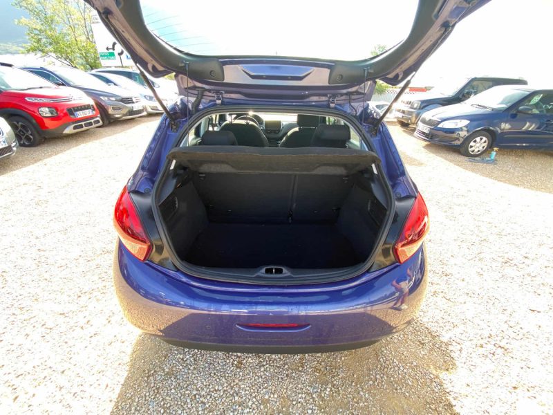 PEUGEOT 208 1.6 HDI 100CH  2017