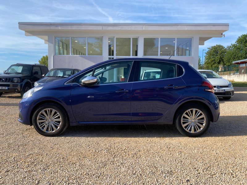 PEUGEOT 208 1.6 HDI 100CH  2017