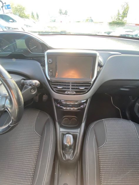 PEUGEOT 208 1.6 HDI 100CH  2017